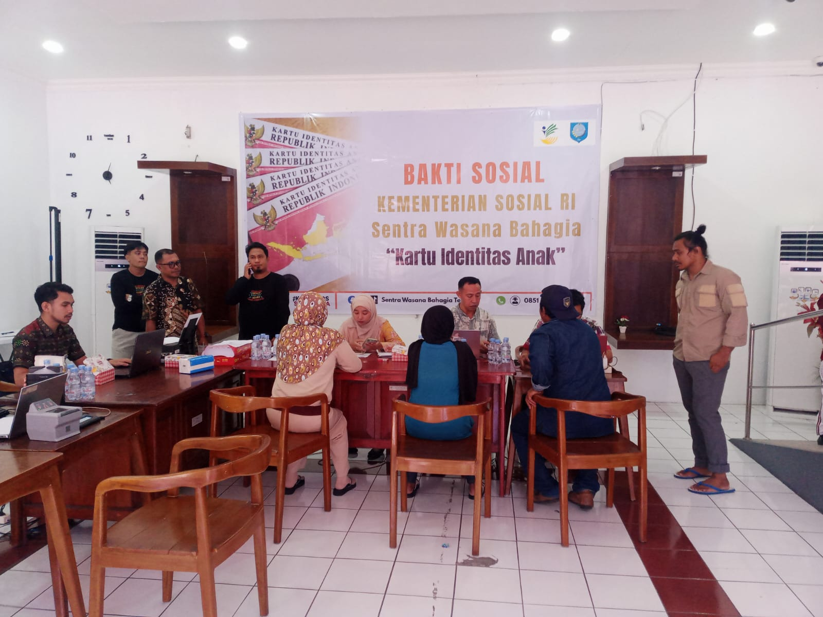 Disdukcapil Kota Ternate Hadirkan Pelayanan Adminduk pada Kegiatan Bakti Sosial Terintegrasi Sentra Wasana Bahagia